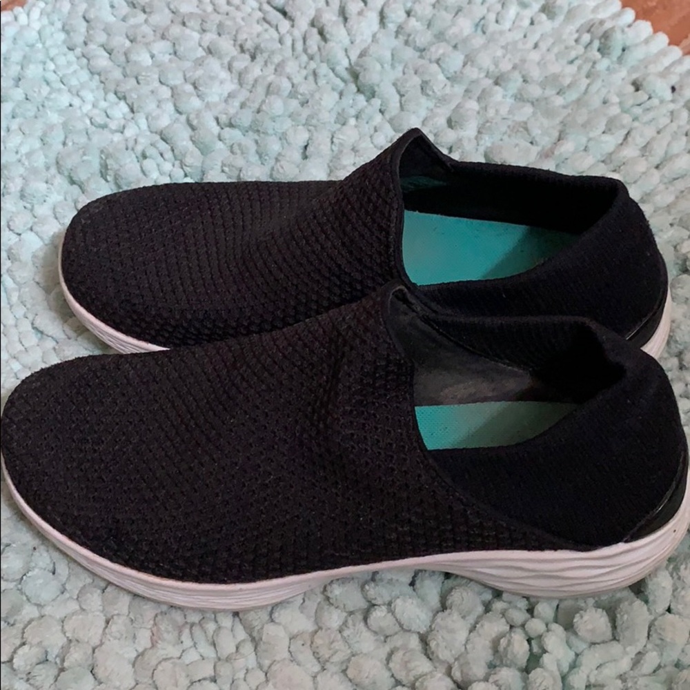 Sketchers You Walk Sneakers